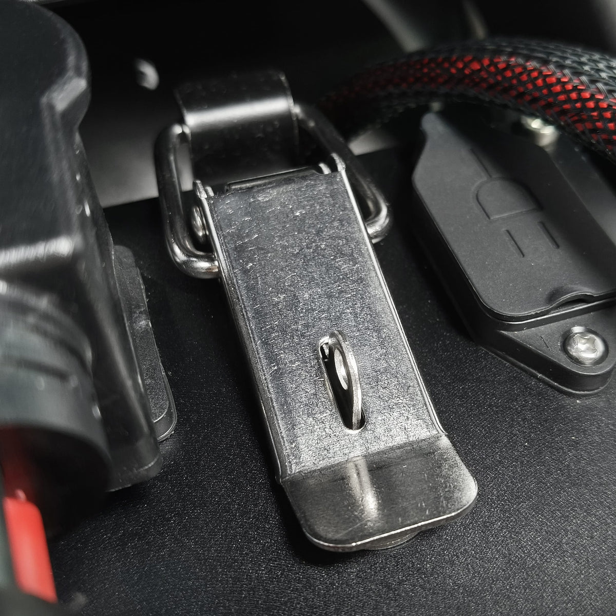 Removable Battery & Secure Lock